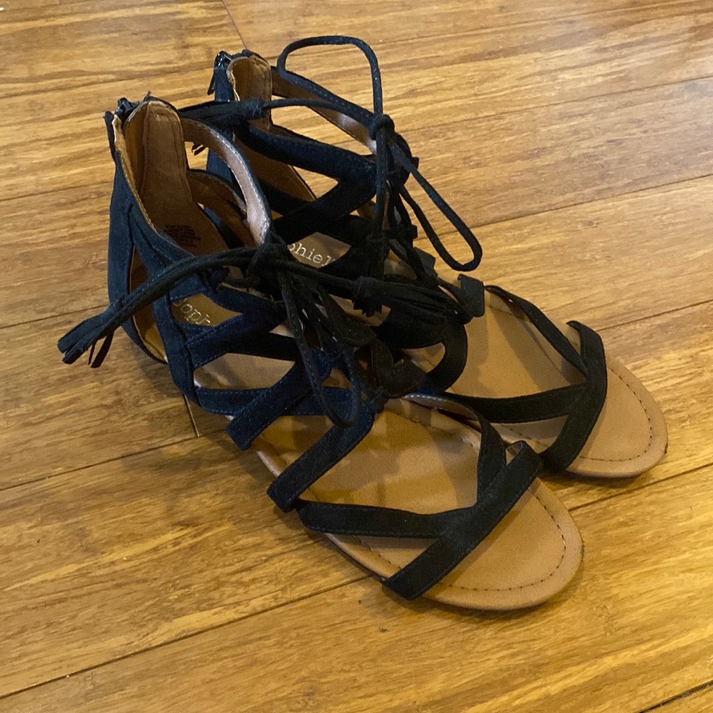 Size 9.5 Lace-up Sandals with Tie
